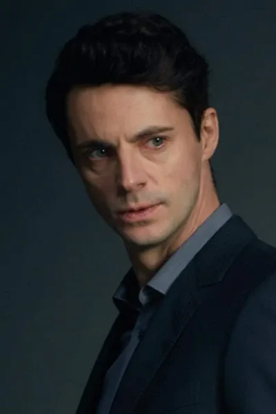 Matthew Goode photo