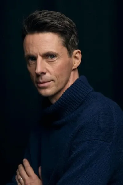 Matthew Goode photo