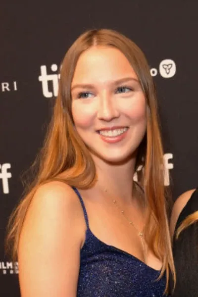 Isabelle Nélisse photo
