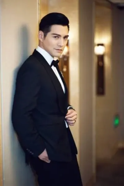 Yan Yikuan photo