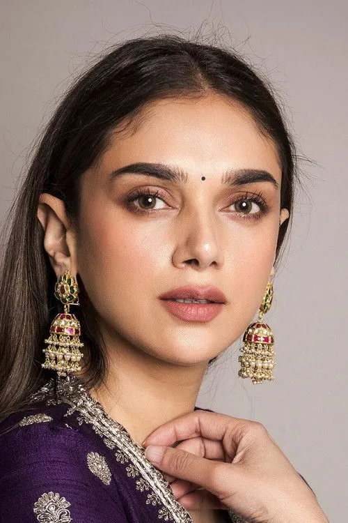 Aditi Rao Hydari photo