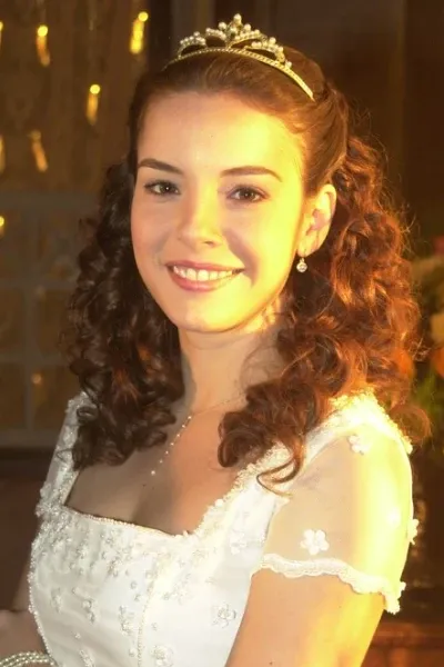 Regiane Alves photo