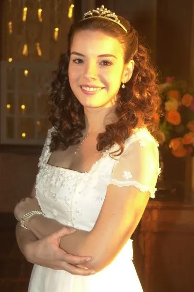 Regiane Alves photo