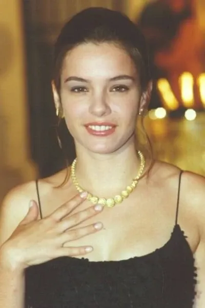 Regiane Alves photo