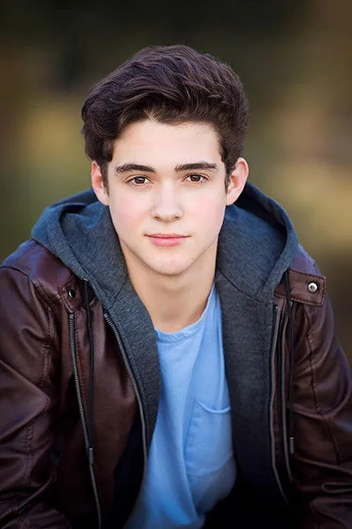 Joshua Bassett photo