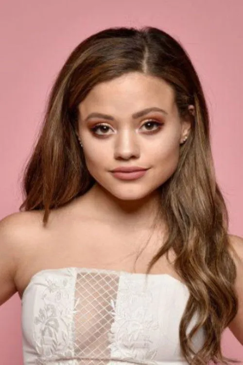 Sarah Jeffery photo