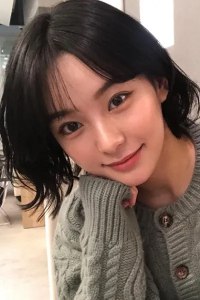 Momoko Arata photo