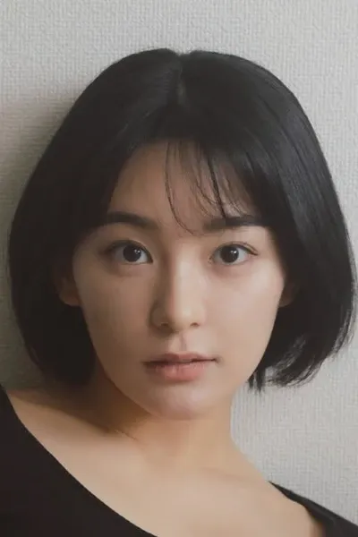 Momoko Arata photo