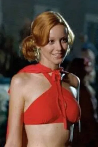 Lindy Booth photo