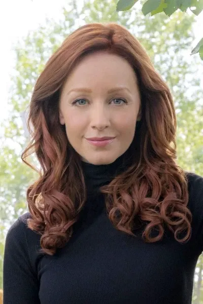 Lindy Booth photo