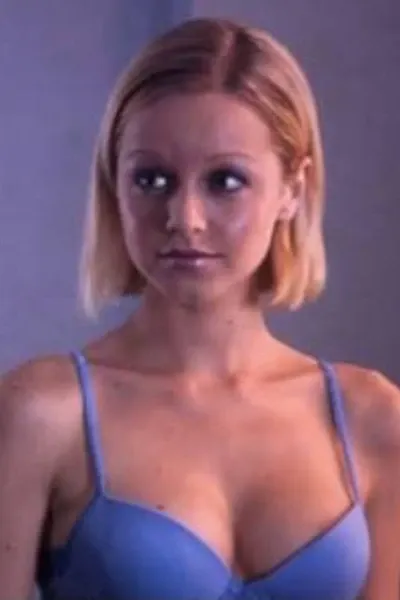 Lindy Booth photo