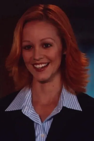 Lindy Booth photo