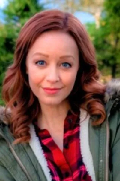 Lindy Booth photo