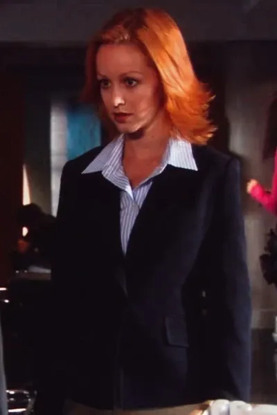 Lindy Booth photo