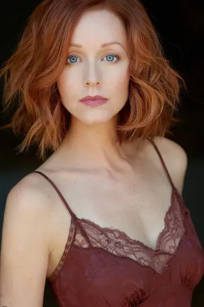 Lindy Booth photo