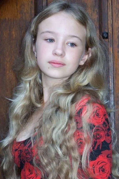 Freya Parks photo