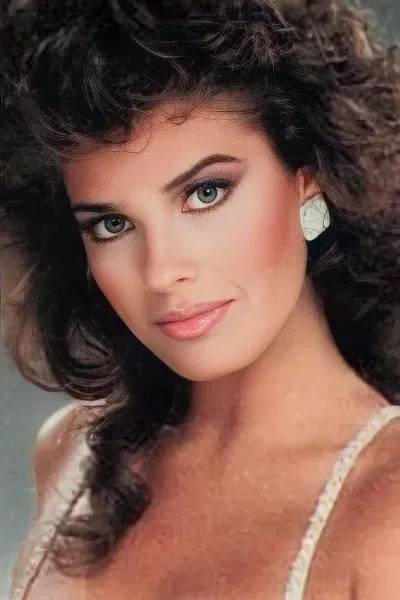Kristian Alfonso photo