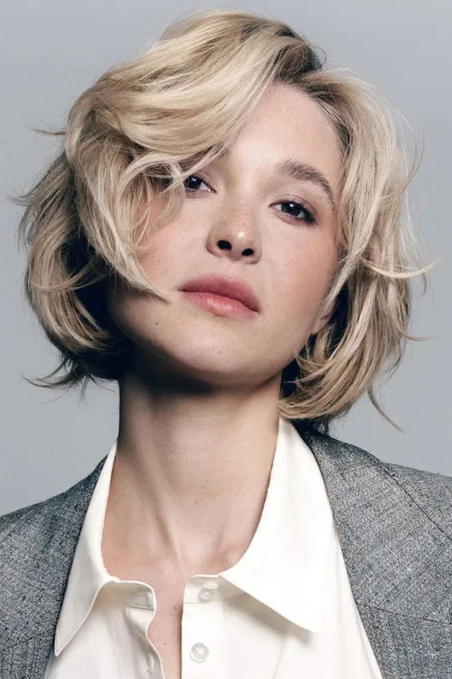 Isabel May photo