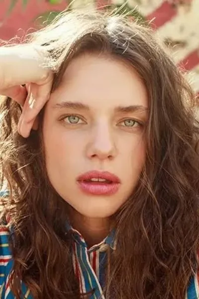 Bruna Linzmeyer photo