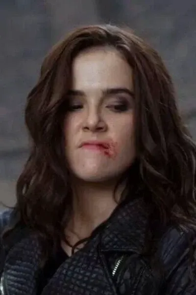 Rose Hathaway photo