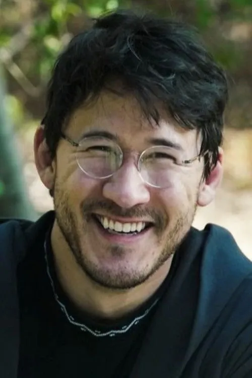 Mark Fischbach photo