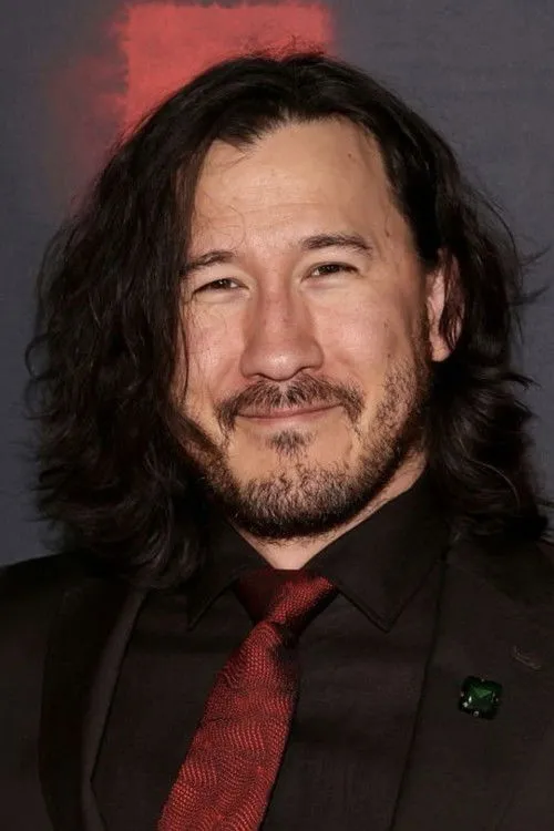Mark Fischbach photo