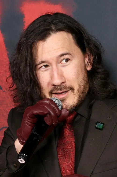 Mark Fischbach photo