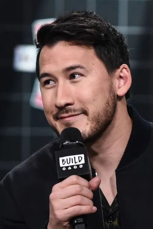 Mark Fischbach photo