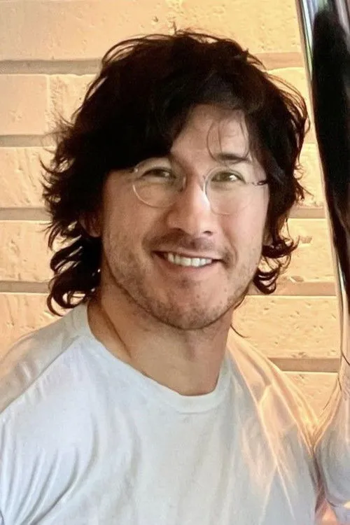 Mark Fischbach photo