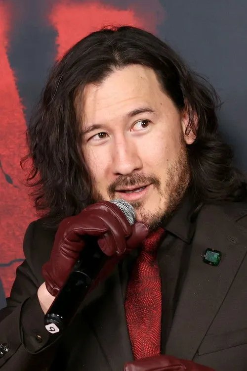 Mark Fischbach photo