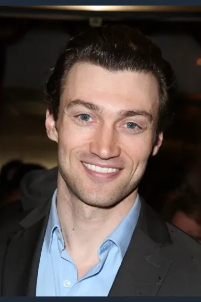 Bryce Pinkham photo
