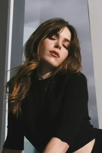 Kiernan Shipka photo