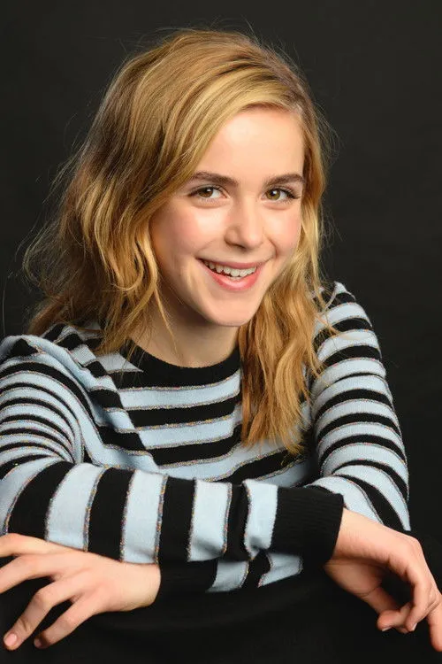 Kiernan Shipka photo