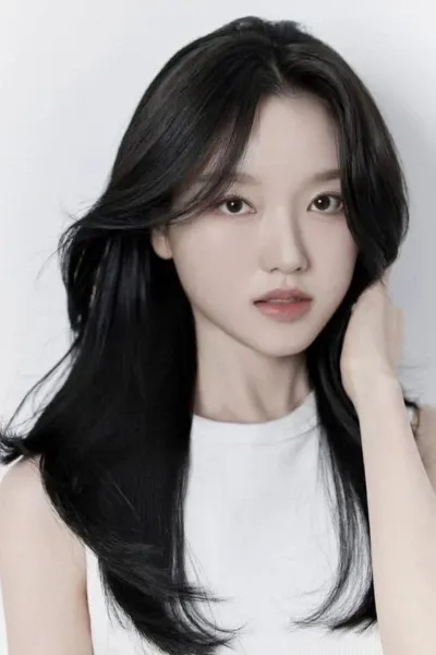 Gowon (Park Chaewon) photo