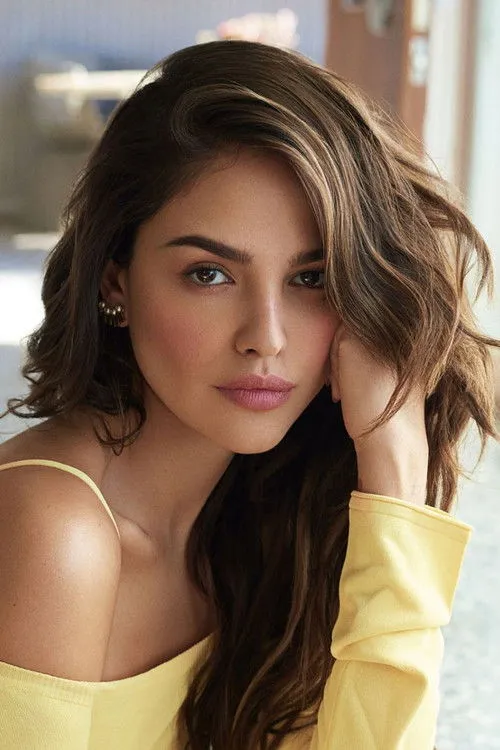 Eiza González photo
