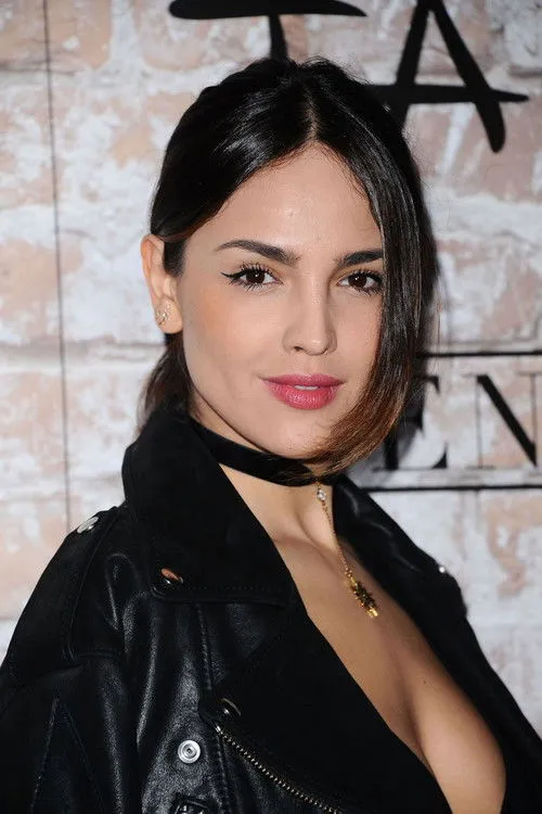 Eiza González photo