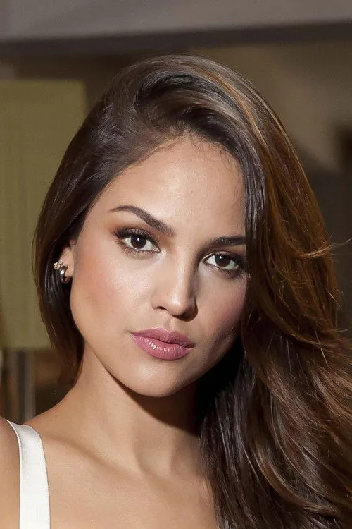 Eiza González photo