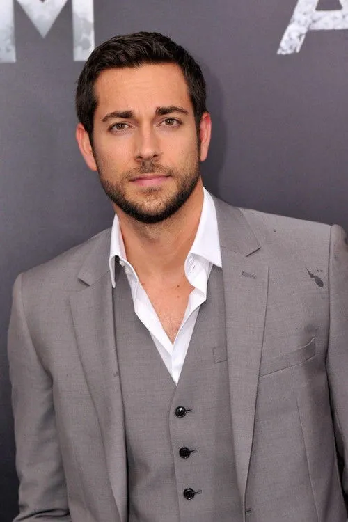 Zachary Levi photo
