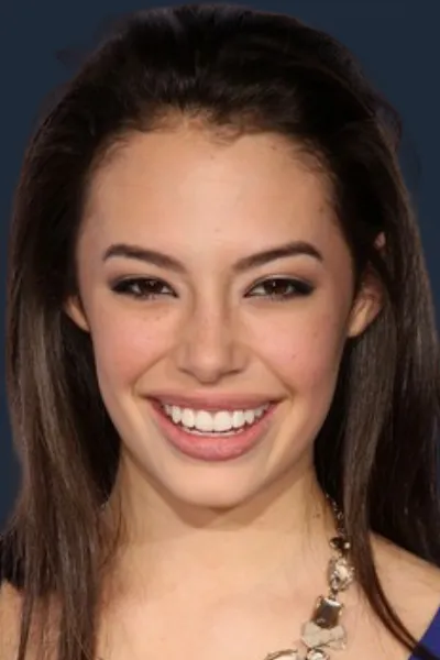 Chloe Bridges photo