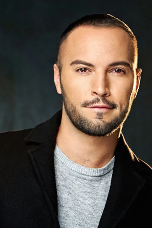 Adrian Anchondo photo