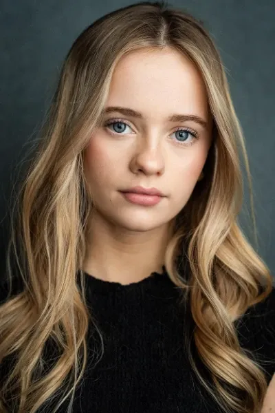 Darcey Porter-Cassidy photo