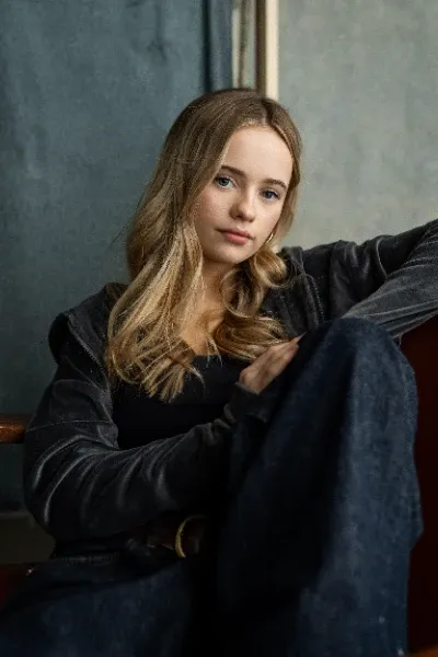 Darcey Porter-Cassidy photo