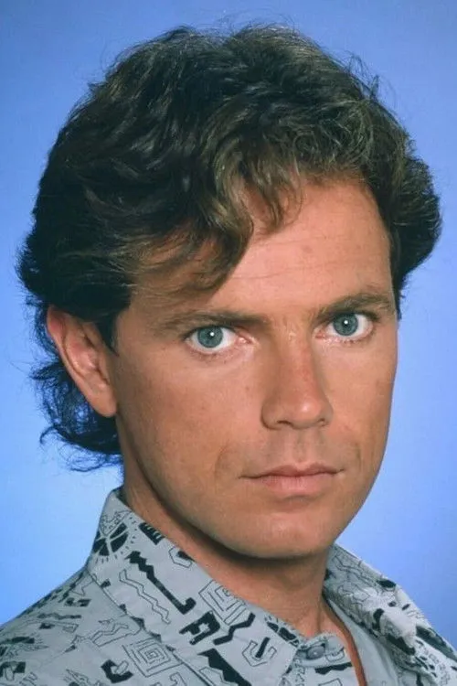 Bruce Greenwood photo