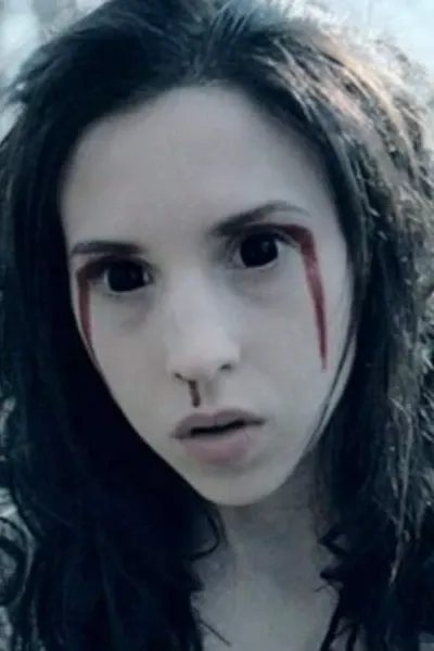 Emily Perkins photo