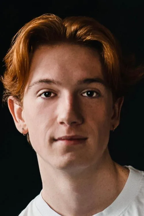 Ethan Saunders photo