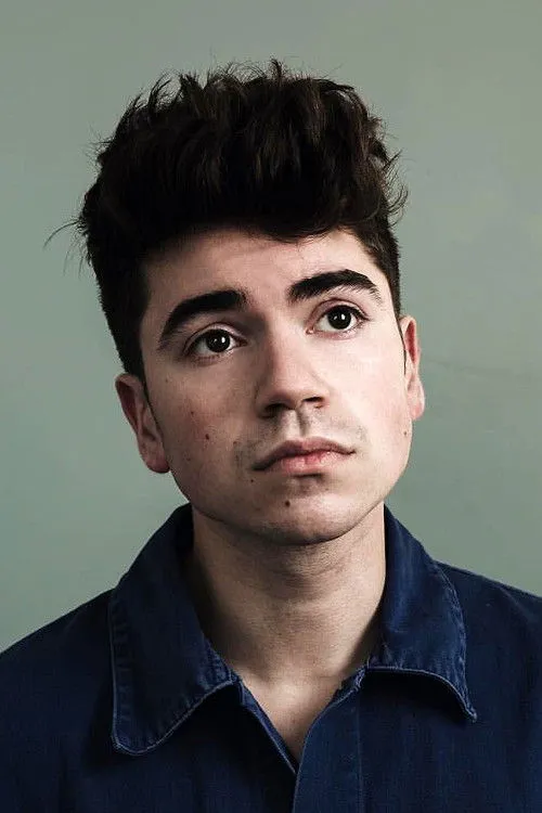 Noah Galvin photo