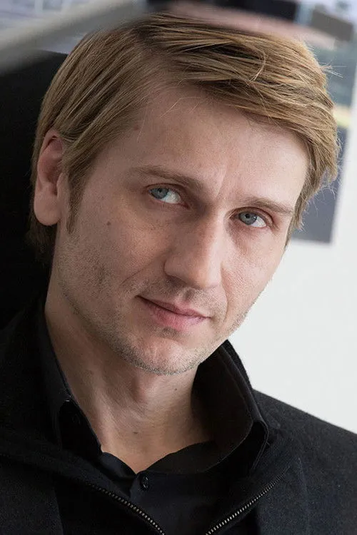 Stanislas Merhar photo