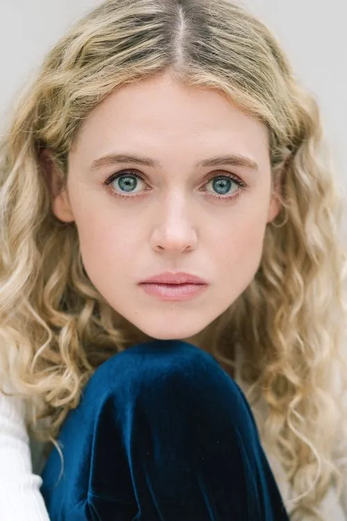 Sofia Oxenham photo