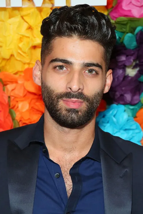 Caesar Martínez