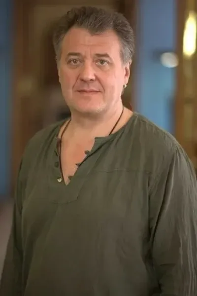 Artur Vakha